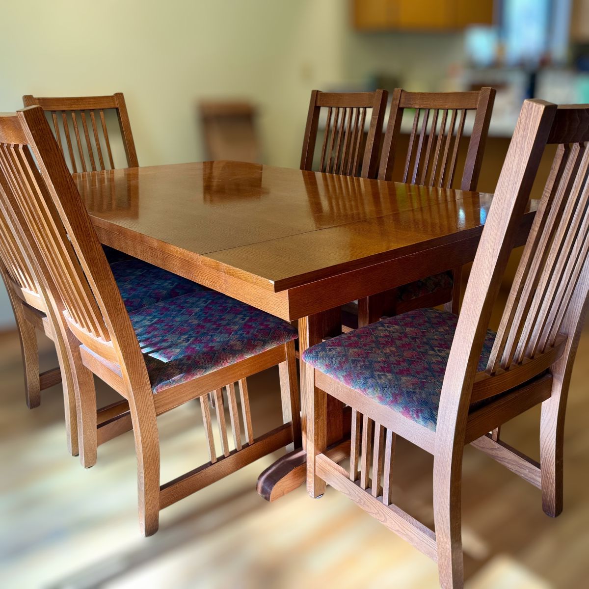 Large mission style dining table w/2 leaves and 10 chairs