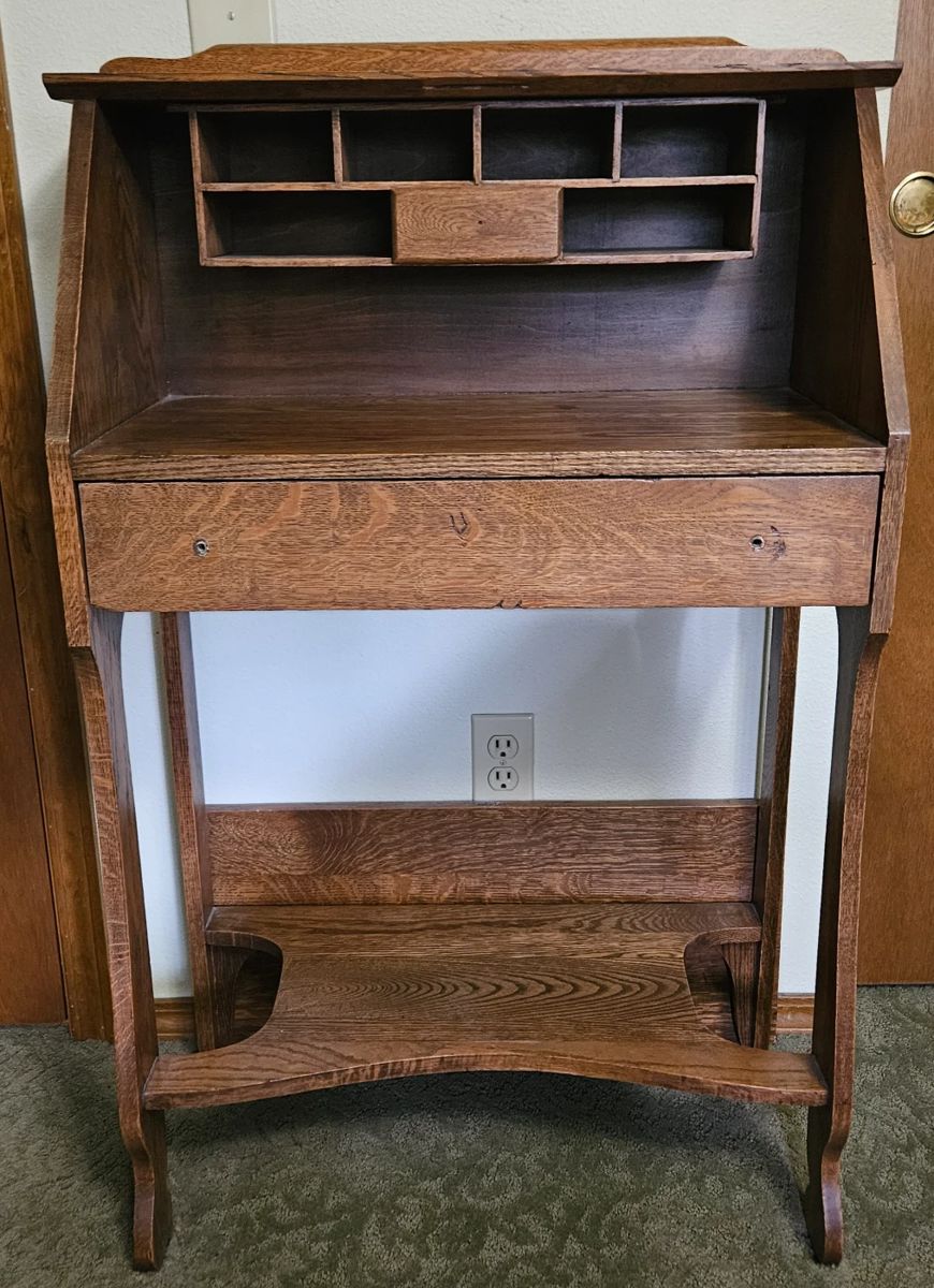 Estate Sale in Tollgate in Sisters, OR starts on 10/4/2024