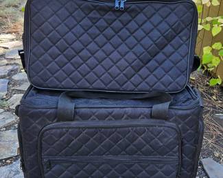 Quilted luggage set