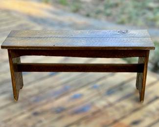 Cute, sturdy rustic bench