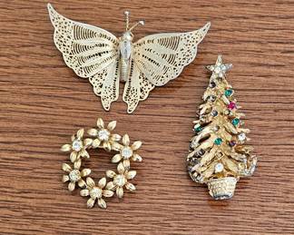 Vintage Brooches 