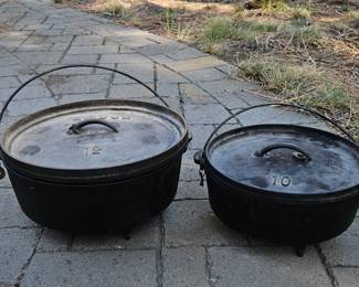 Cast Iron Dutch Ovens