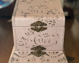 Collars & Cuffs storage box