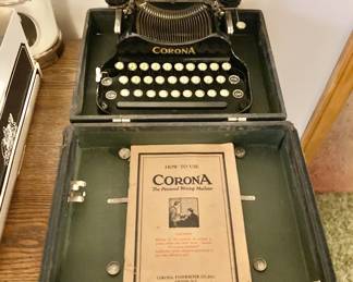 Vintage Corona Typewriter