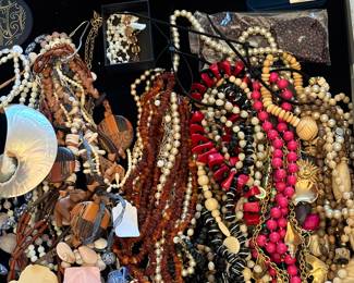 Jewelry, necklaces