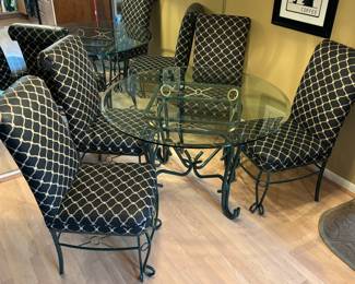 Elegant Glass top table with 4 chairs