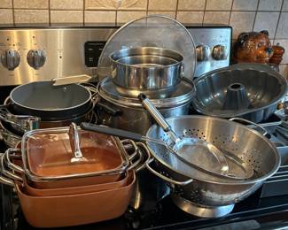 Pots, pans, strainers, baking pans