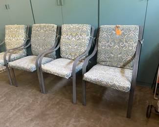 set of 4 patio  chairs