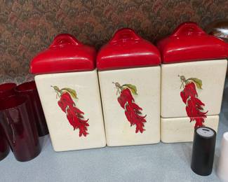 love this cannister set