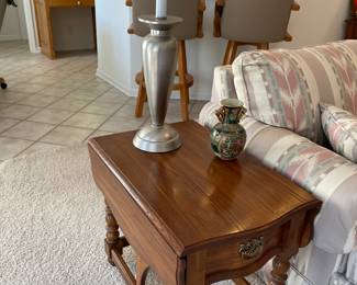drop leaf side table