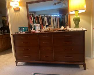 Henredon Dresser with Mirror