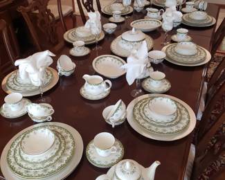 Royal doulton "Asmont" 12 setting + extras china. Like new