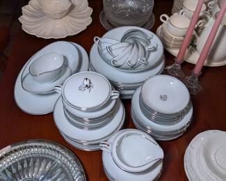 Noritake Bessie
