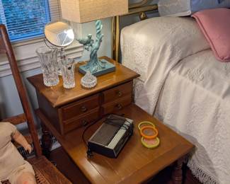 Kroehler Tiered Side Table