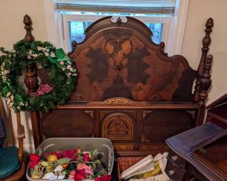 Antique Full Bed