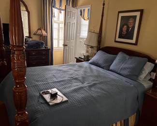 American Drew Four poster rice bed.  Queen mattress, boxspring, headboard, footboard,
$1,200