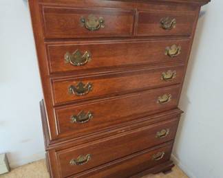 Ethan Allen Chest Of Drawers