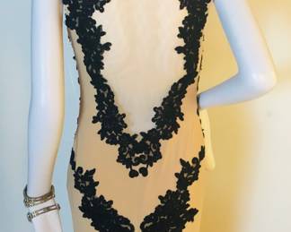 Monique Le Pelle Evening Gown - sz: 4