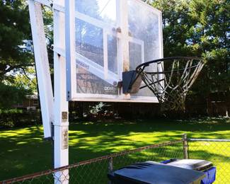 Basketball goal
