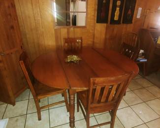 Antique droplet table