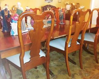 Mahogany Table 8 chairs