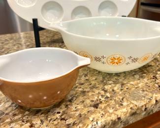 Vintage Pyrex Cinderella Mixing Bowls