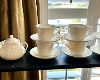 Wedgewood Strawberry Vine Cups, Saucers and Cream and Sugar