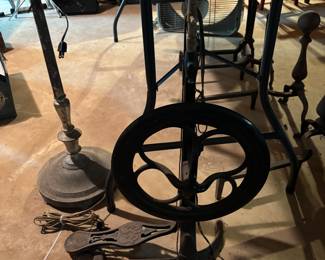 ANTIQUE DENTAL DRILL W/FOOT PEDAL