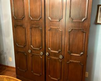 SHUTTER DOOR CABINET