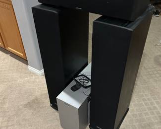 Polk audio surround system