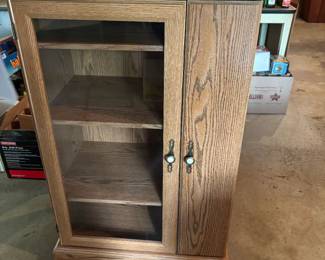 nice rolling cabinet