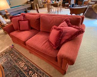 Great down filled 2 seat divan - so comfy!