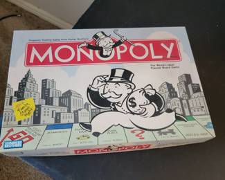 VINTAGE MONOPOLY GAME