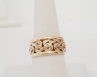 14K Gold Wide Band Ring - Size 8 1/2 (2.8 Grams)