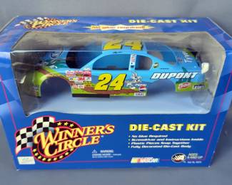Winners Circle Nascar Die Cast 1/24 Scale #24 Jeff Gordon Replica, Replica Kit, Matchbox Looney Tunes Pro Racers Bugs Bunny And More, Total Qty 5