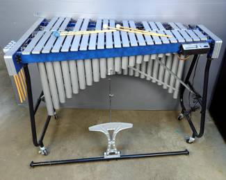 Vintage Saito CB700 Vibraphone, Includes Saito Control Panel, Foot Pedal And 8 Mallets, Powers On