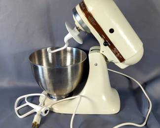 Hobart Kitchen Aid Stand Mixer, 10 Speed, Model KK45SS, Includes Bowl And 2 Mixers, Powers On 