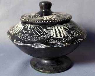 Hand Crafted Lidded Kisii Dish, 5" x 5.5" Dia, Believed To Be Made In Kenya