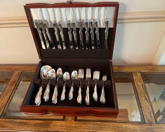 Set of Silverplate