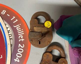 VINTAGE LOCK AND KEY