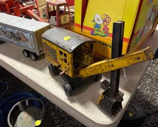 VINTAGE TOY
