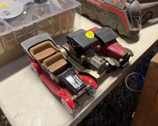 VINTAGE TOY CARS