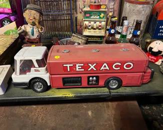 VINTAGE TEXACO TOY TRUCK