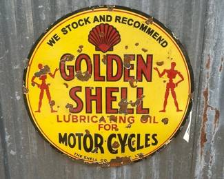 GOLDEN SHELL METAL SIGN
