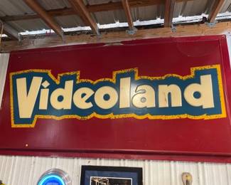 VIDEOLAND SIGN
