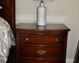 Pair of Thomasville nightstand