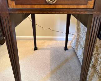 WM. A. Berkey Federal Hepplewhite style Pembroke drop leaf side table