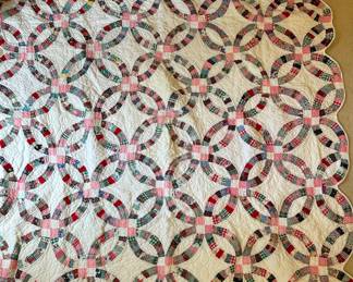 handmade double wedding ring quilt