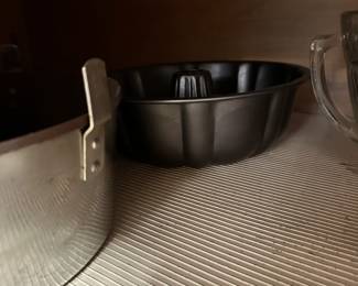 bundt pan