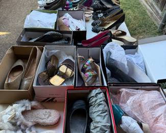 Lots of sz 8 women’s shoes